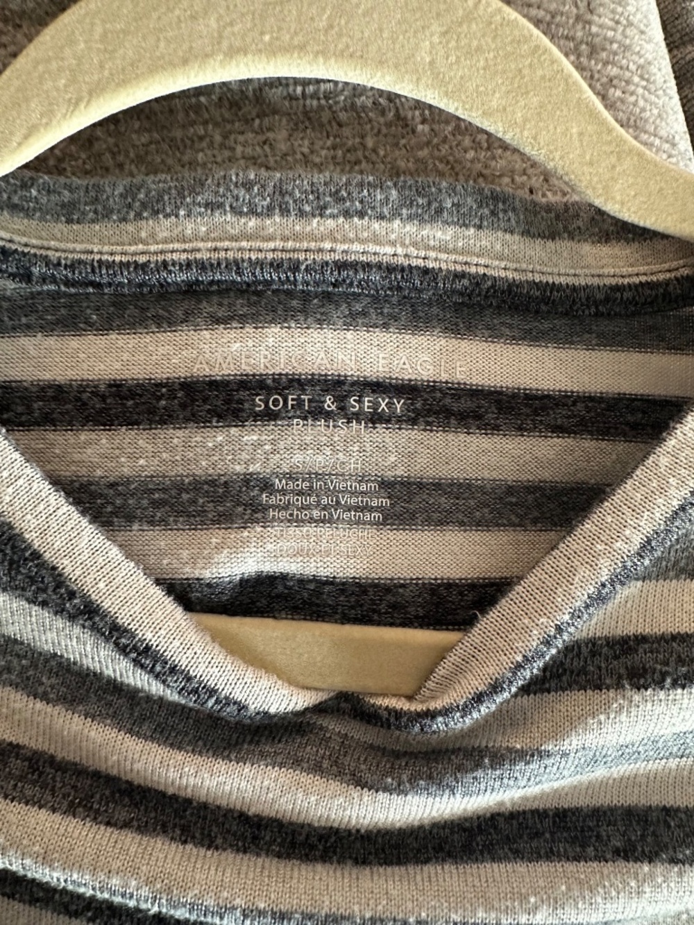 American Eagle Soft & Sexy Long Sleeve Tee Size S Blue/Gray Striped - Picture 3 of 4